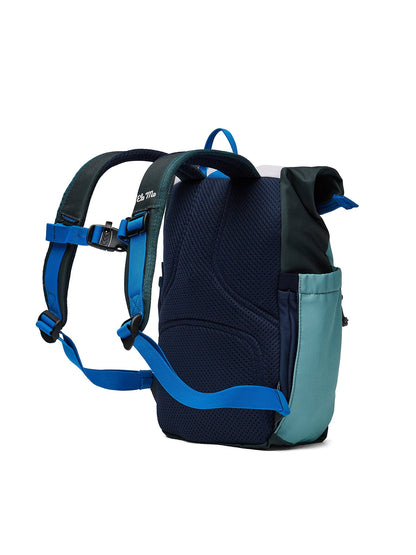 Ela Mo™ Kinderrucksack (6-10 Jahre) | Blue Mint. Die Rückseite des blauen Rucksacks auf weißem Hintergrund.