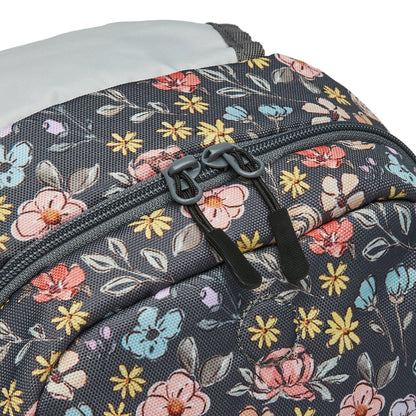 Ela Mo™ Mini Rucksack | Summer Meadows. Großes Hauptfach mit Zwei-Wege-Reißverschluss am Rucksack.
