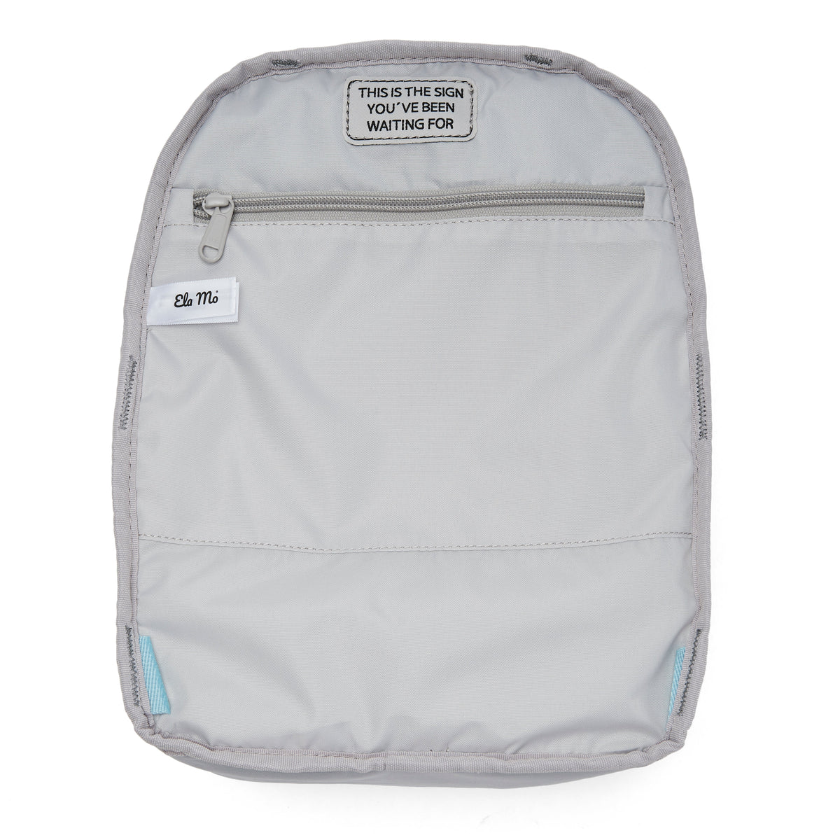 Ela Mo™ Mini Rucksack | Warm Grey. Grauer Innenbereich des Rucksacks mit Innenfach und Reißverschluss.