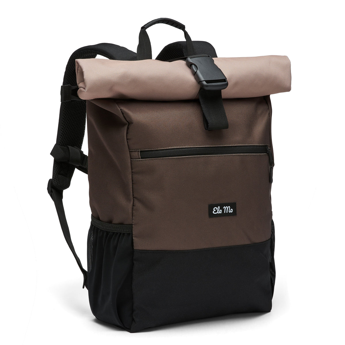 Ela Mo™ Rolltop Rucksack | Sand and Olive. Rucksack mit seitlichem Flaschenfach und Herstellerlogo.