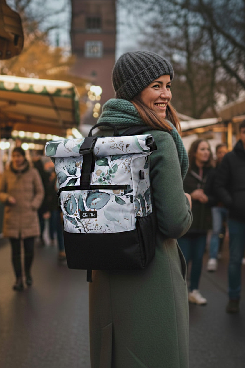 Ela Mo™ Rolltop Rucksack | Waterleaf Gold