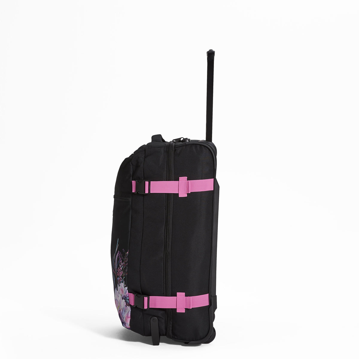 Ela Mo™ Reisetasche mit Rollen 78 Liter | Beauty in Darkness. Reisetasche mit Klickverschluss von der rechten Seite.