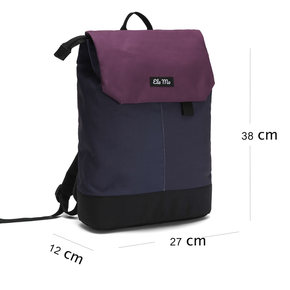 Ela Mo™ Daypack Rucksack | Berry. Der Rucksack mit Maßangaben auf weißem Hintergrund.