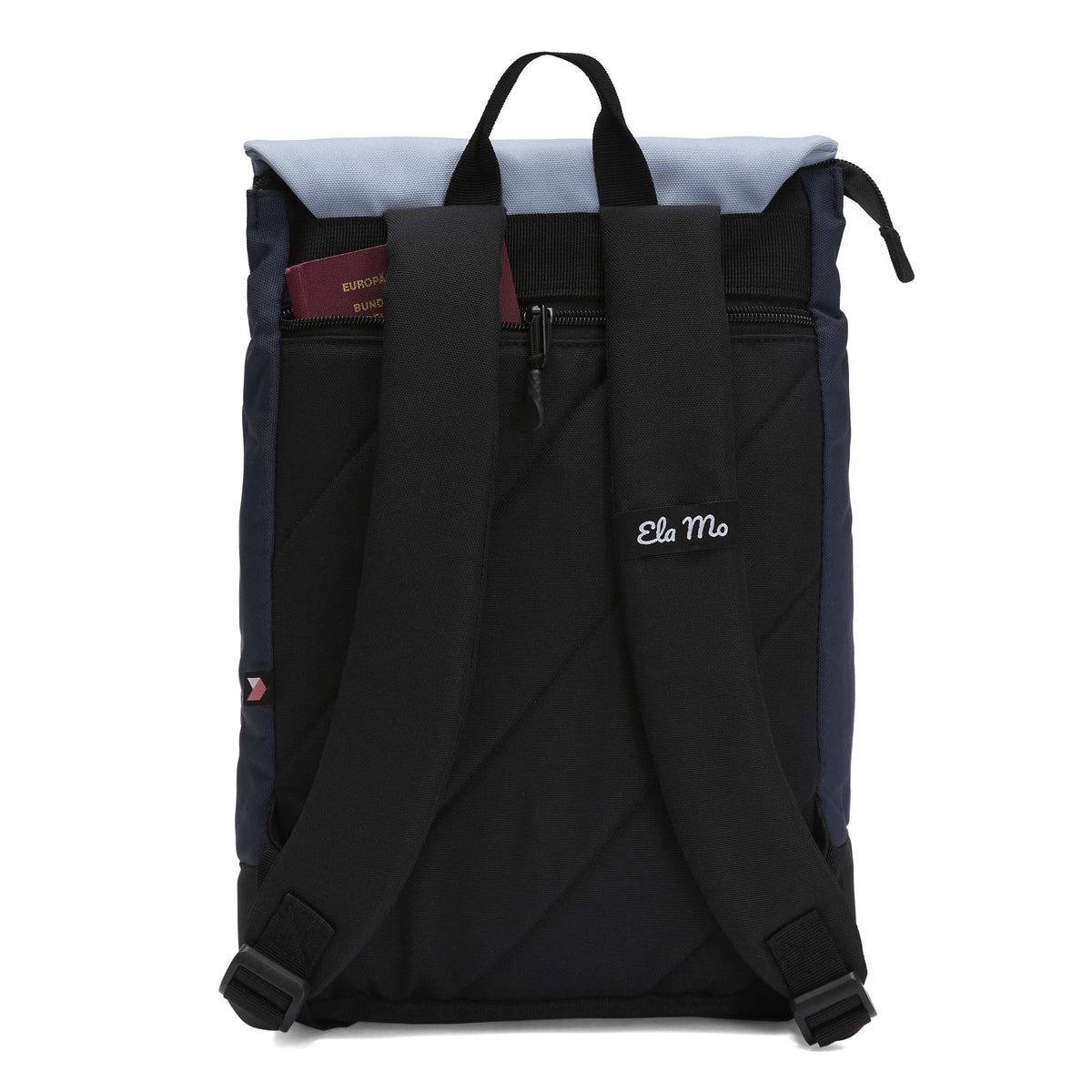 Ela Mo™ Daypack Rucksack | Nightblue. Die Rückseite des Rucksacks mit bequemen Schulterriemen und kleinem Außenfach.