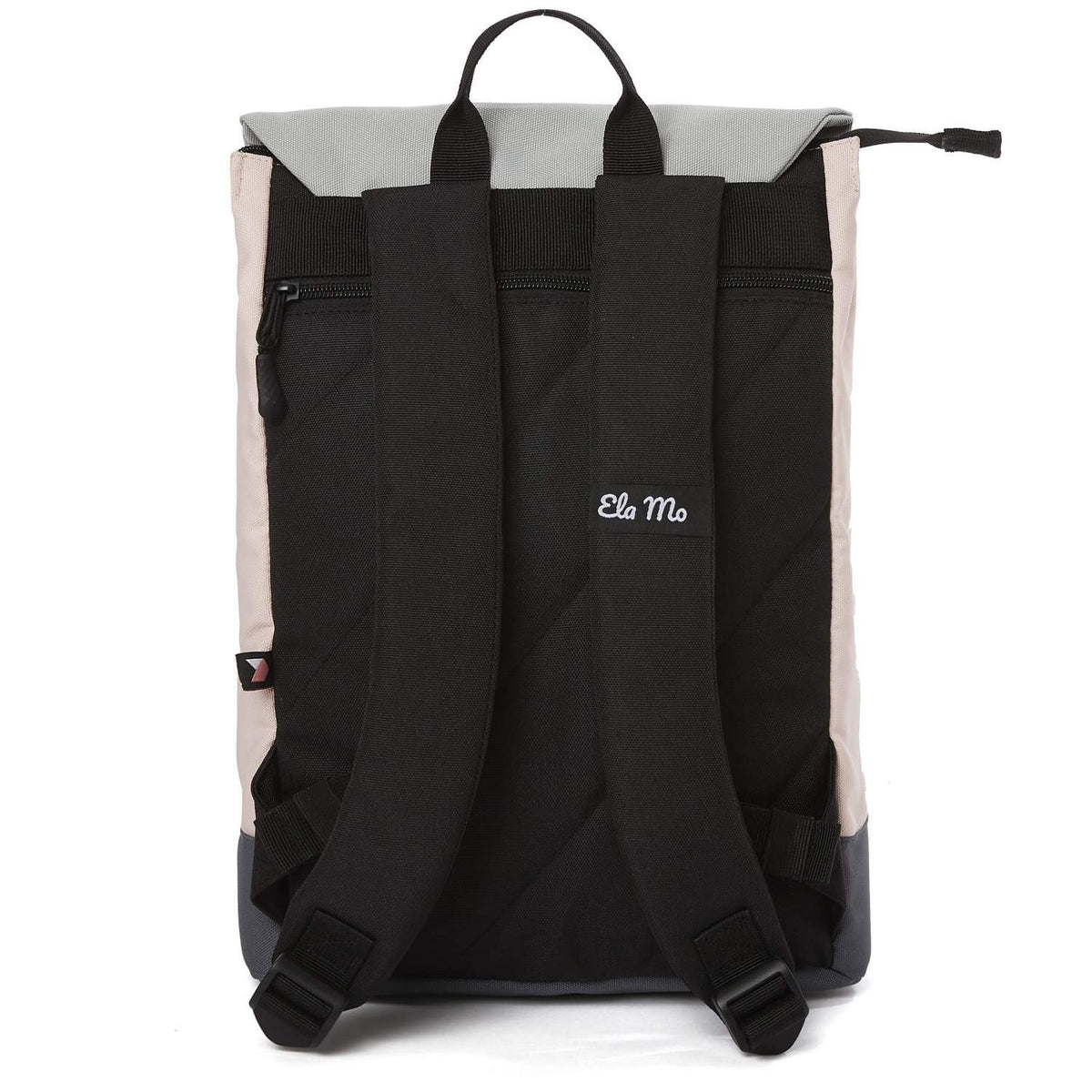 Ela Mo™ Daypack Rucksack | Rose on Rocks. Die Rückseite des Rucksacks mit bequemen Schulterriemen und kleinem Außenfach.